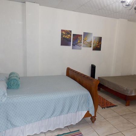 Stewart Apt- Trincity, Airport, Washer, Dryer, Office, Cable , Wifi エクステリア 写真
