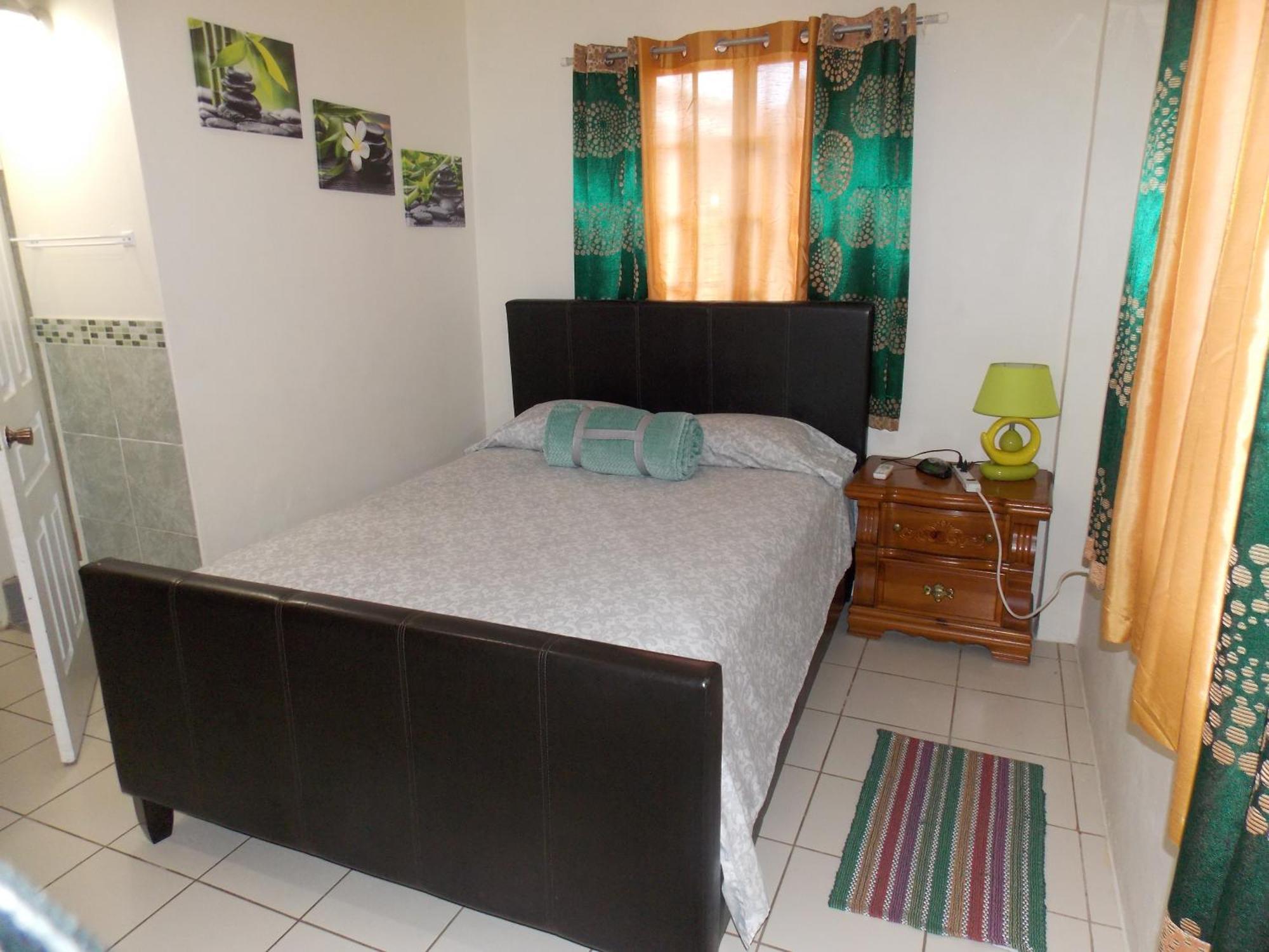 Stewart Apt- Trincity, Airport, Washer, Dryer, Office, Cable , Wifi エクステリア 写真